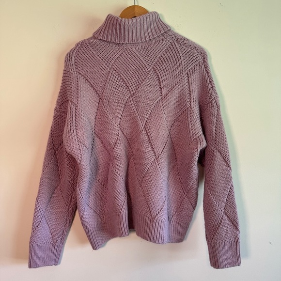 Decjuba Australia chunky knit turtleneck sweater size medium - Picture 7 of 7
